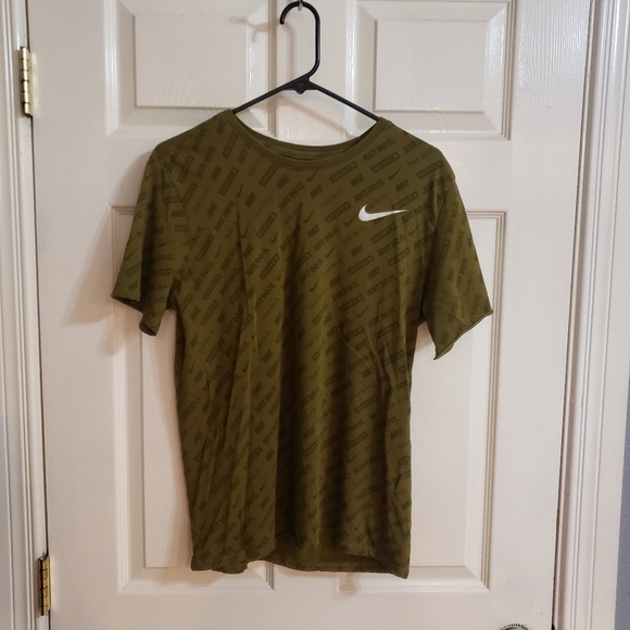 Nike Other - Nike tee